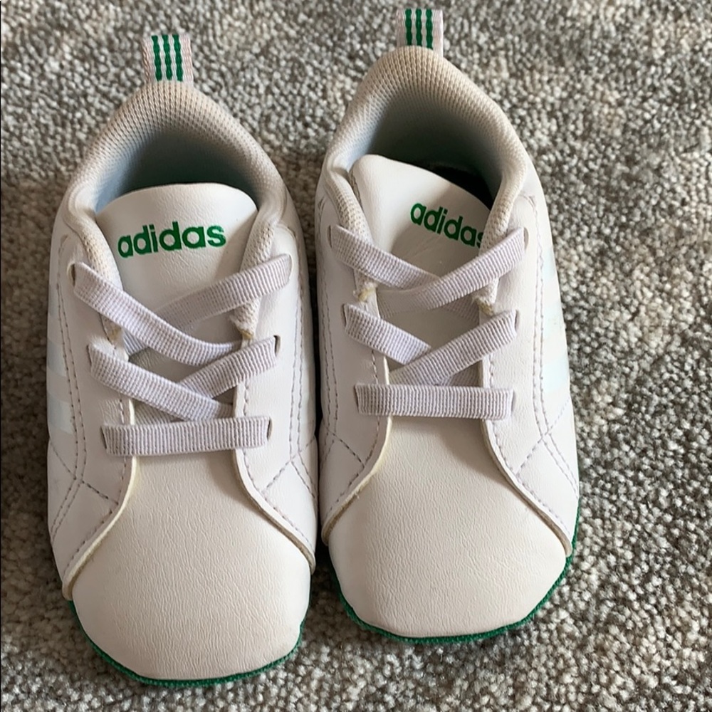 Adidas baby walker shoes - Picture 3 of 3